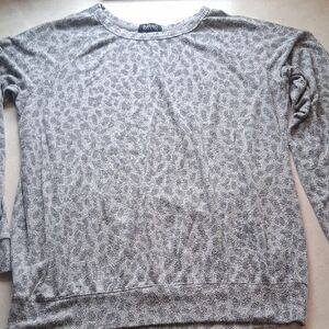 Buffalo David Bitton Gray Animal Print Women's Sweater